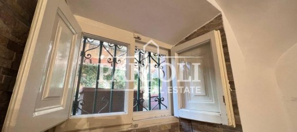 3 rooms Apartment in Rome, Italy No. 21568 12
