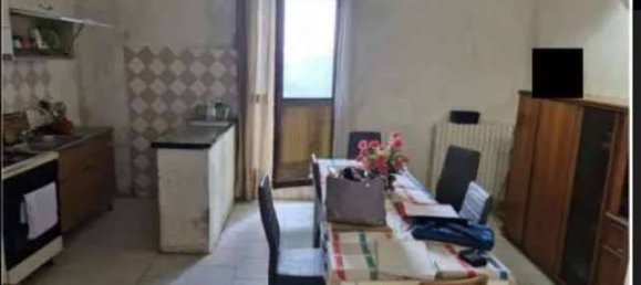 2 bedrooms Apartment in Turate, Italy No. 331017 8