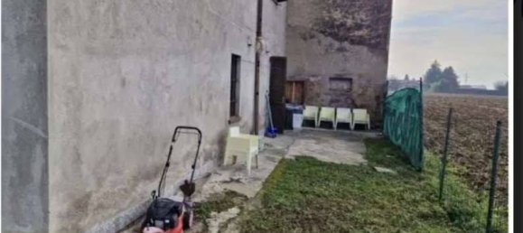 2 bedrooms Apartment in Turate, Italy No. 331017 3