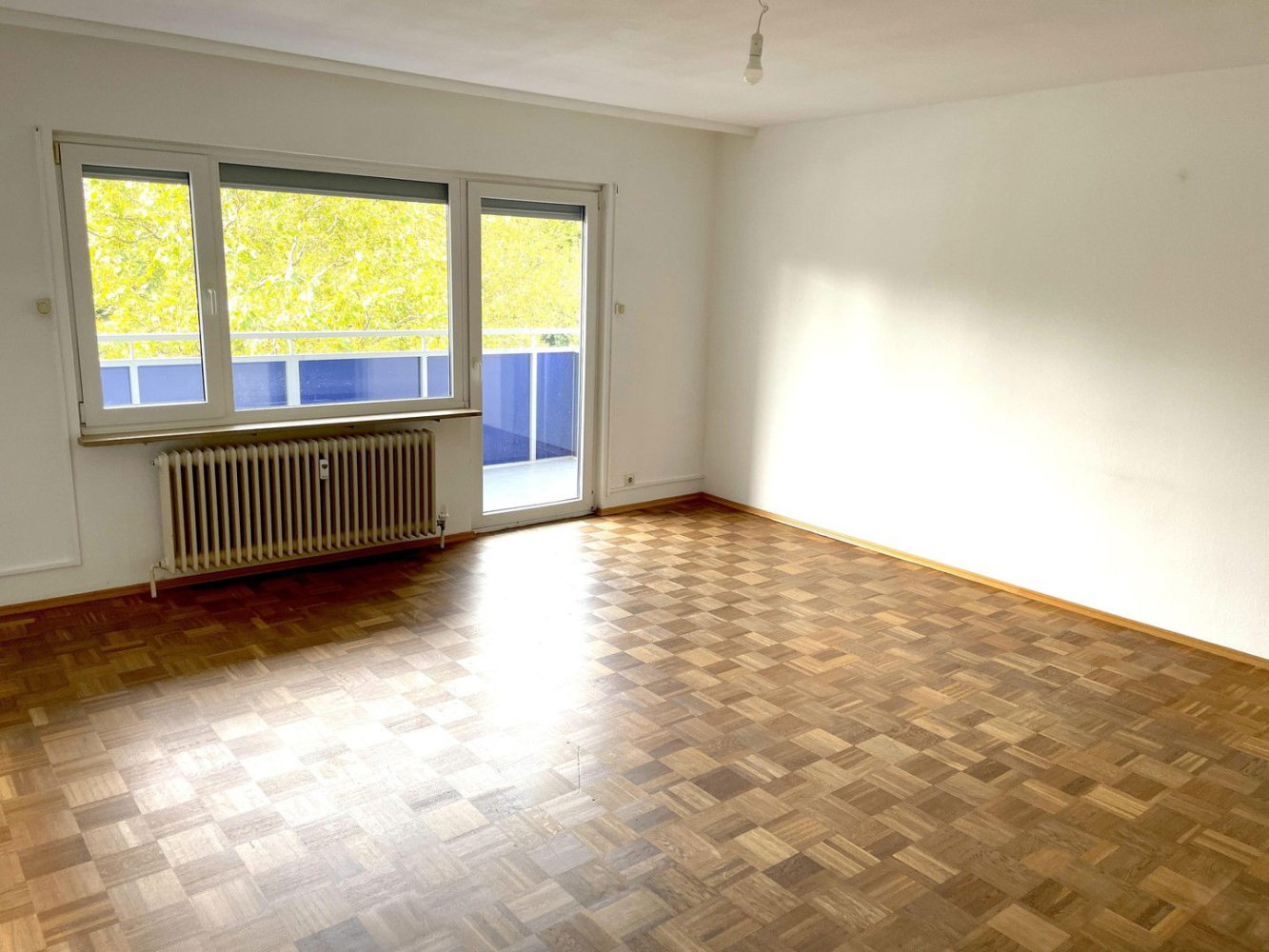 Apartamento de 3 habitaciónes en Frankfurt am Main, Germany No. 47796