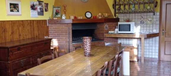 4 bedrooms Villa in San Miniato, Italy No. 250969 6