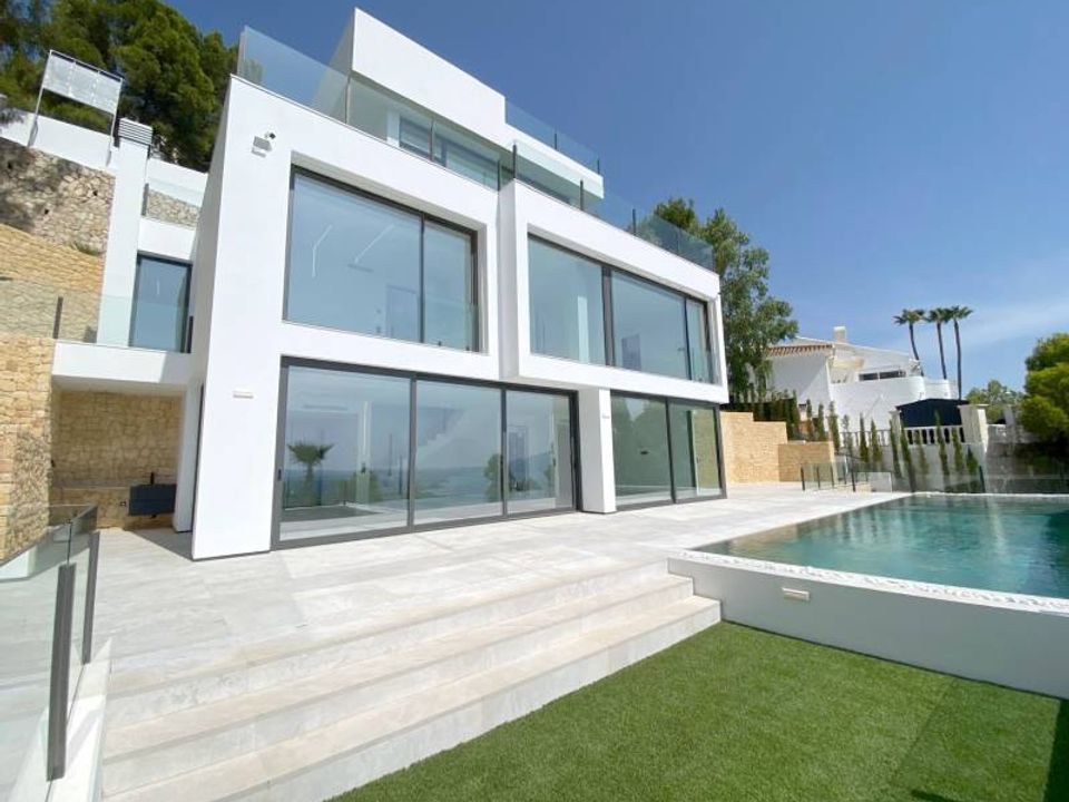 Вилла с 5 спальнями в Алтея, Испания № 195778