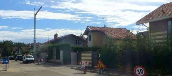 Casa de 4 divisões em Cogliate, Italy N.º 4064 2