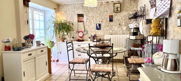 4 bedrooms House in Charente-Maritime, France No. 341927 6