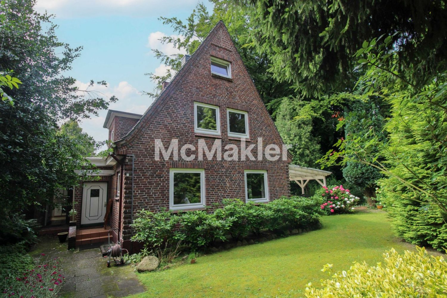 5 bedrooms House in Altona, Germany No. 354977