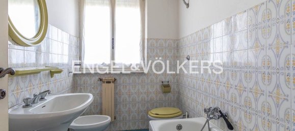 Villa de 4 dormitorios en Ardea, Italy No. 63002 20