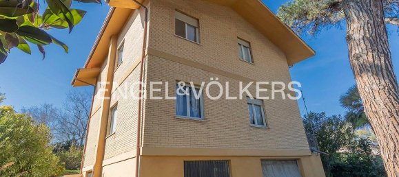 Villa de 4 dormitorios en Ardea, Italy No. 63002 28