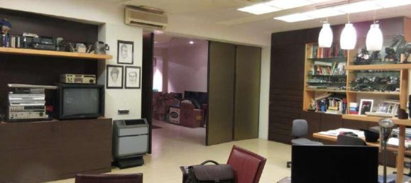 136m² Office in Bari, Italy No. 151941 6