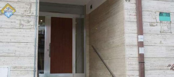 136m² Office in Bari, Italy No. 151941 2