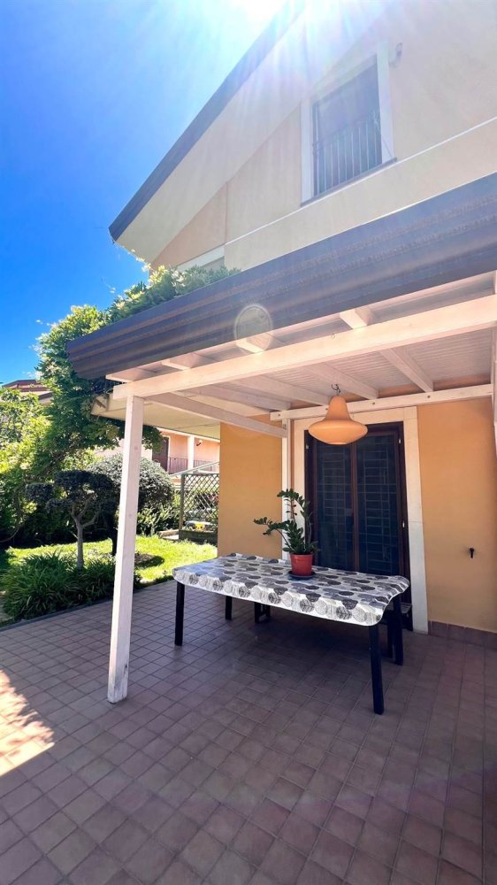 3 bedrooms Villa in Acireale, Italy No. 282825