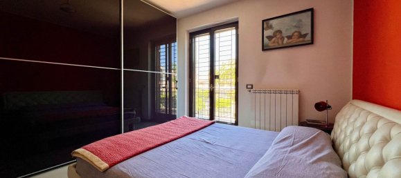 3 bedrooms Villa in Acireale, Italy No. 282825 2