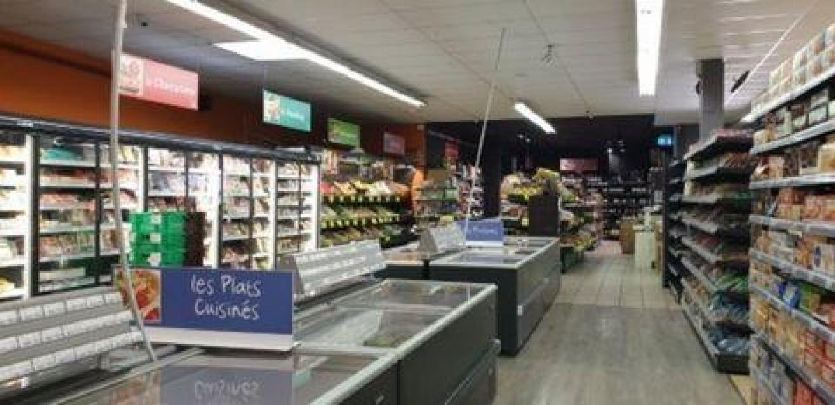  مكتب في Le Mans, France 700متر مربع رقم 19825