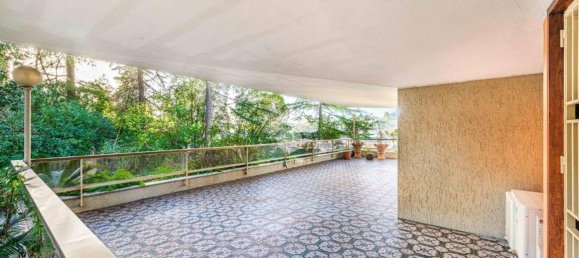 4 bedrooms Apartment in Rome, Italy No. 61123 33