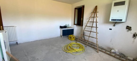 7-salle Maison à Fontanarosa, Italy No. 109713 20