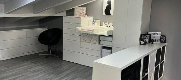 Apartamento de 2 dormitorios en Besana in Brianza, Italy No. 295731 23