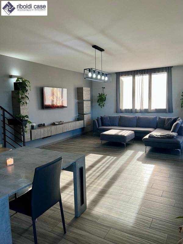 Apartamento de 2 dormitorios en Besana in Brianza, Italy No. 295731