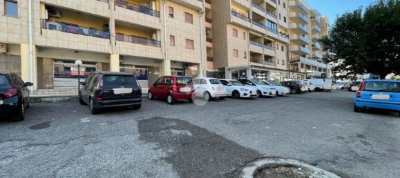 563m² Commercial property in Rende, Italy No. 118333 2