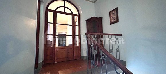 4 bedrooms Apartment in Florence, Italy No. 361816 12