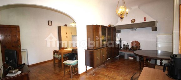 4 bedrooms Apartment in Florence, Italy No. 361816 11