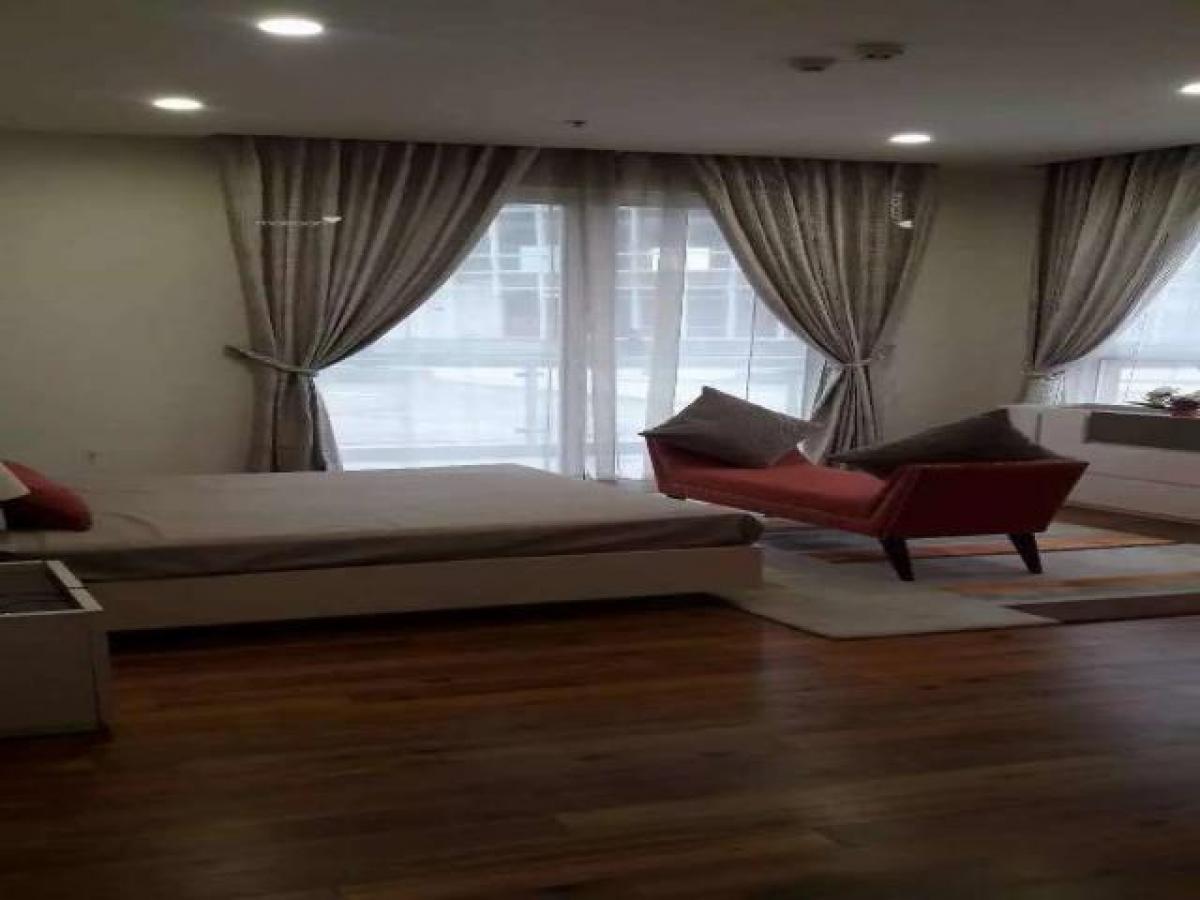 3 bedrooms House in Gurgaon, India No. 42840