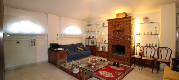 Вилла с 8 комнатами в Монте Сан Савино, Италия № 134776 24