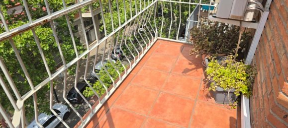 3 Schlafzimmer Wohnung in Sant Andreu, Spain, Nr. 188969 2