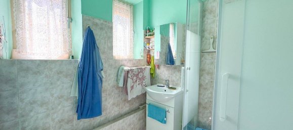 3 bedrooms House in Orange, France No. 359793 9