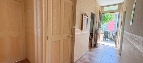 3 bedrooms House in Orange, France No. 359793 14
