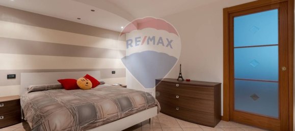 1 bedroom Apartment in Zogno, Italy No. 295504 13