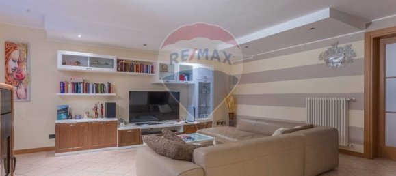 1 bedroom Apartment in Zogno, Italy No. 295504 8