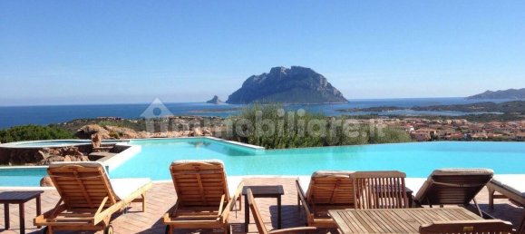 6 bedrooms Villa in Loiri Porto San Paolo, Italy No. 58745 3