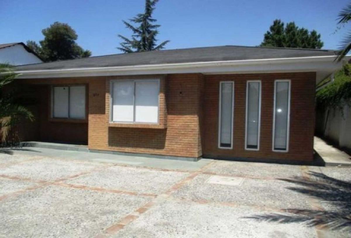 3 bedrooms House in Santiago, Chile No. 1995