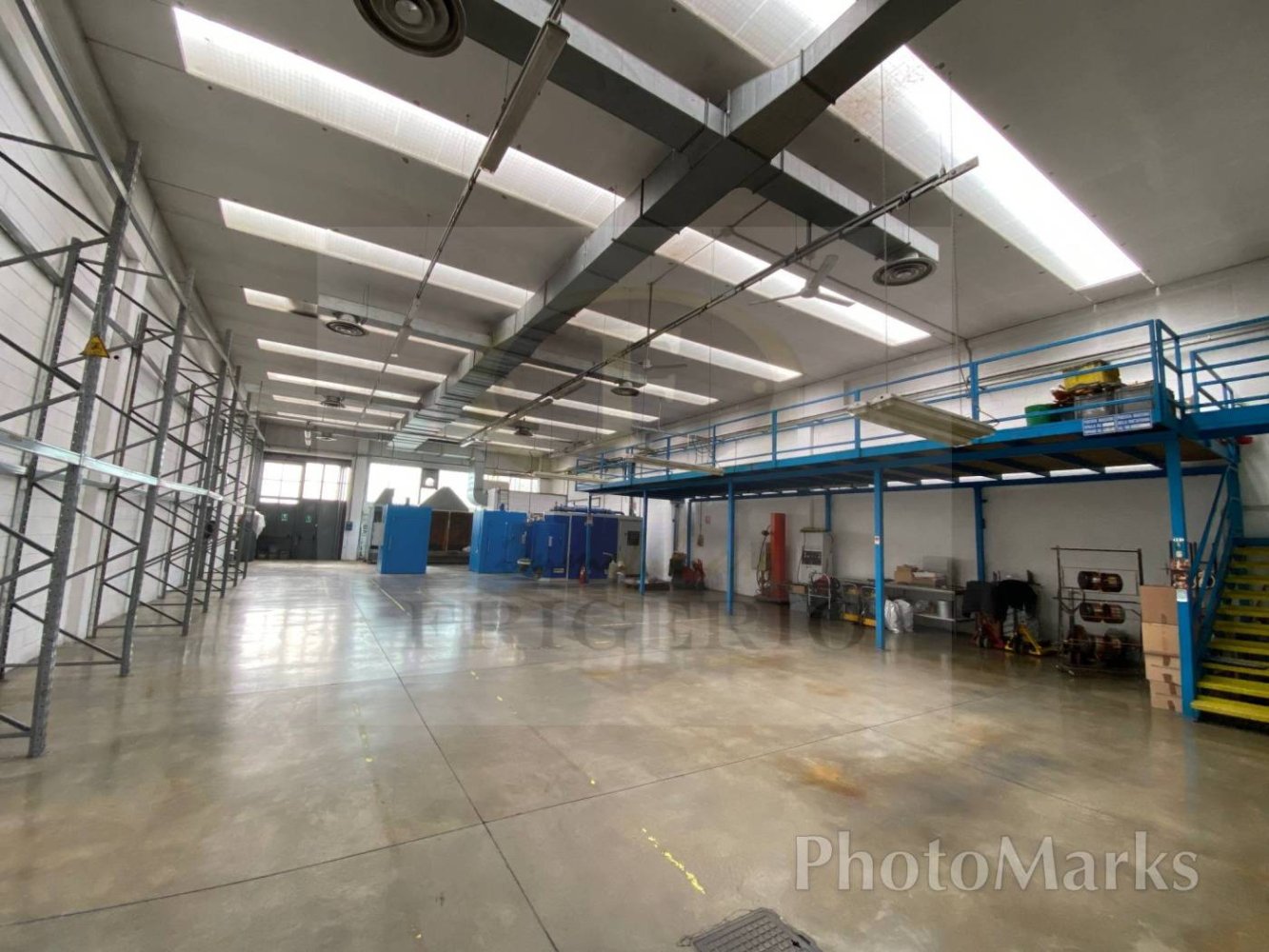 1 room Warehouse in Bovisio Masciago, Italy No. 174773