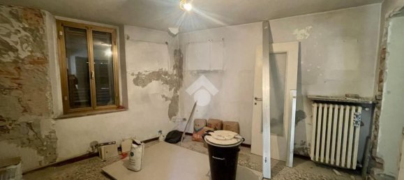 3-salle Maison à Borgomanero, Italy No. 49793 3