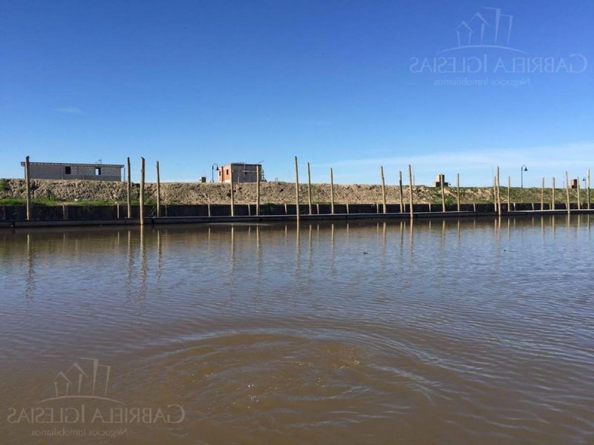 Terreno en Escobar, Argentina No. 119311