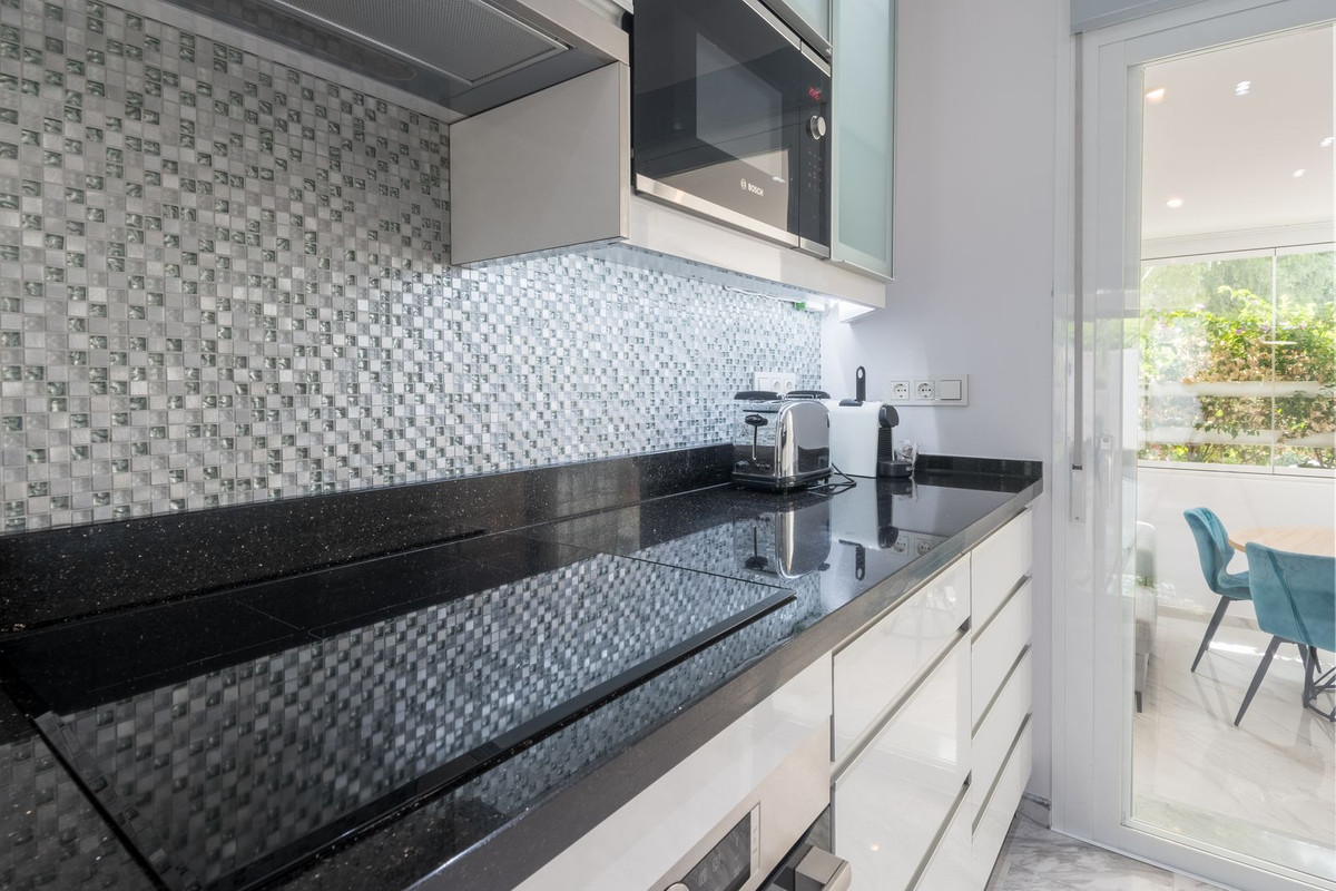 Apartamento T2 em Marbella, Spain N.º 53464