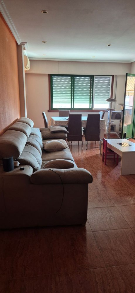 4 bedrooms Apartment in Montcada i Reixac, Spain No. 183192