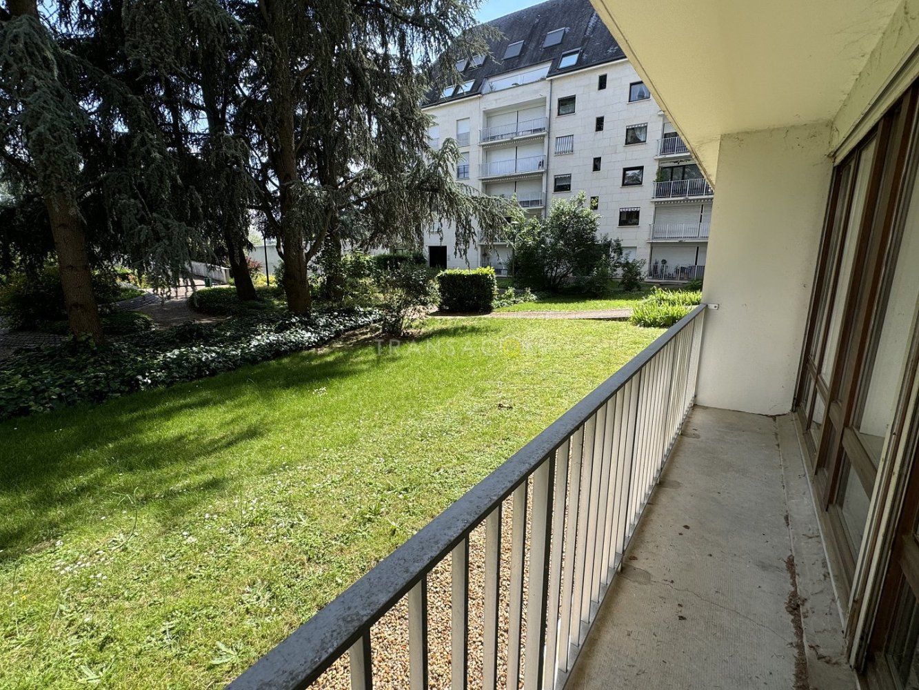 Oficina en Tours, France 63 m² No. 259510