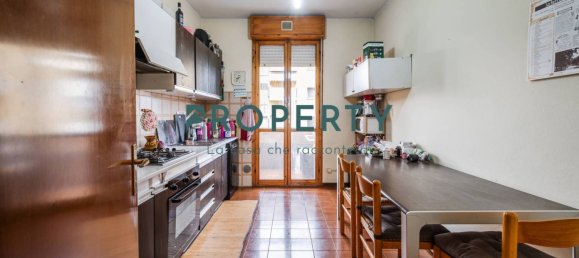 3 Schlafzimmer Wohnung in Carpi, Italy, Nr. 302484 4