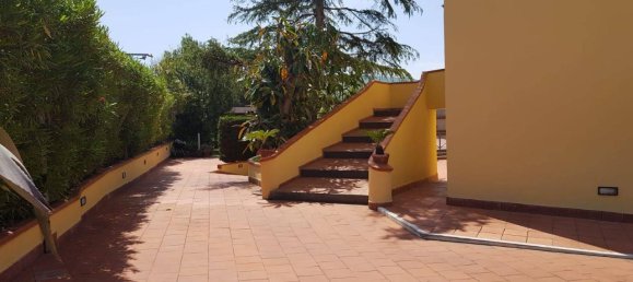 7-salle Villa à Giugliano in Campania, Italy No. 111680 13