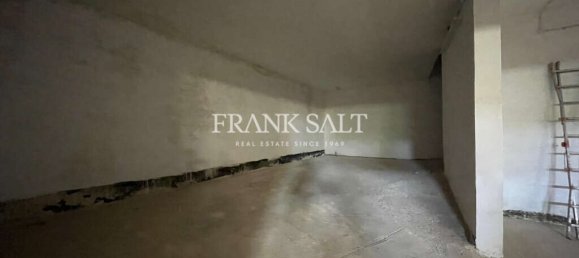 Склад 1045м² в Корми, Мальта № 12457 8