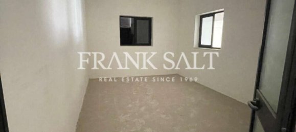 Склад 1045м² в Корми, Мальта № 12457 10