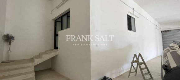 Склад 1045м² в Корми, Мальта № 12457 14