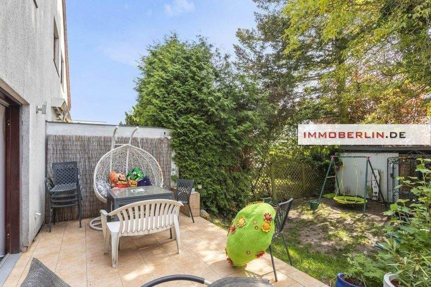 Adosado de 5 habitaciónes en Lichterfelde, Germany No. 362021