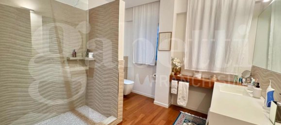 3 chambres Appartement à Bari, Italy No. 373728 19