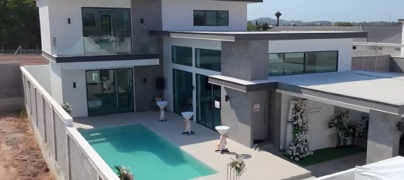 3 Schlafzimmer Villa in Pattaya, Thailand, Nr. 85542 19