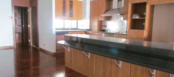 4 bedrooms Condo in Pattaya, Thailand No. 3878 2