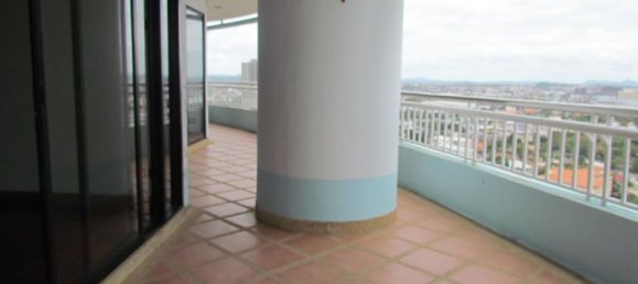 4 bedrooms Condo in Pattaya, Thailand No. 3878 12