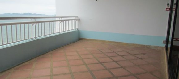 4 bedrooms Condo in Pattaya, Thailand No. 3878 13