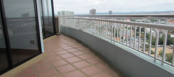 4 bedrooms Condo in Pattaya, Thailand No. 3878 14